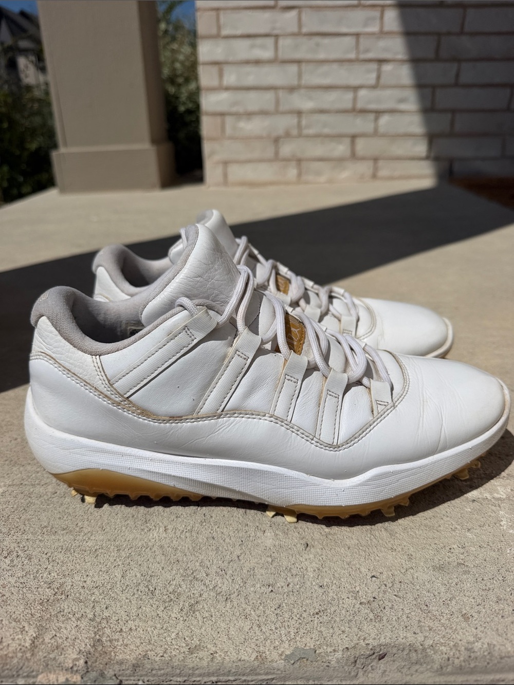 Jordan II Low Metallic Gold Golf Shoe
